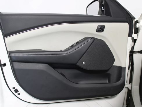 Used 2023 Ford Mustang Mach-E Premium RWD image 4
