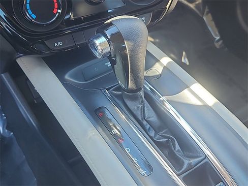 Used 2016 Honda HR-V LX image 21