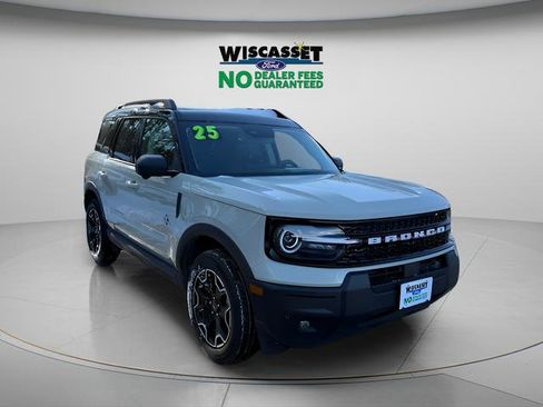 Certified 2025 Ford Bronco Sport Outer Banks w/ Outer Banks Tech Package+ AWD/4WD image 25