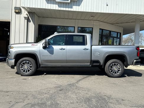 New 2026 Chevrolet Silverado 2500 LTZ w/ LTZ Premium Package AWD/4WD image 6