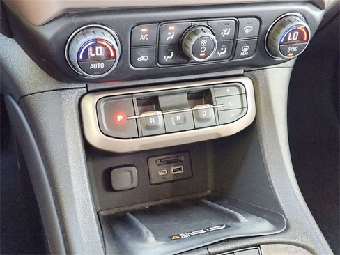 Used 2023 GMC Acadia Denali w/ Black Diamond Edition image 19