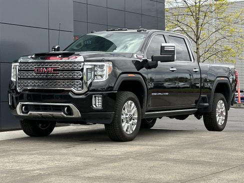 Used 2022 GMC Sierra 3500 Denali w/ Denali Black Diamond Edition AWD/4WD image 7