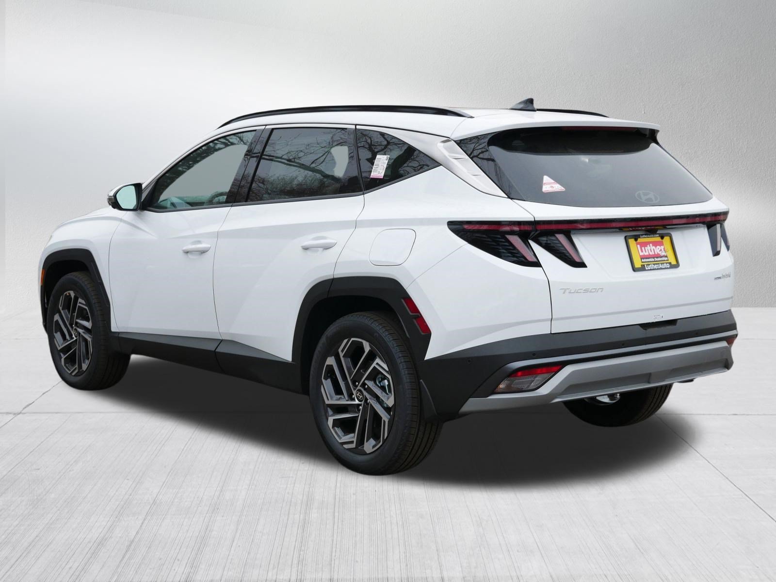 New 2026 Hyundai Tucson Limited AWD/4WD image 3