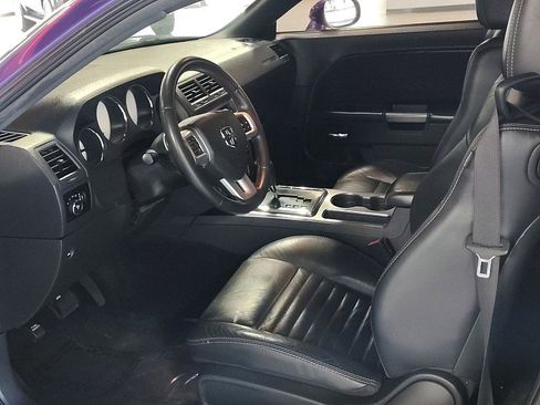 Used 2013 Dodge Challenger R/T image 7