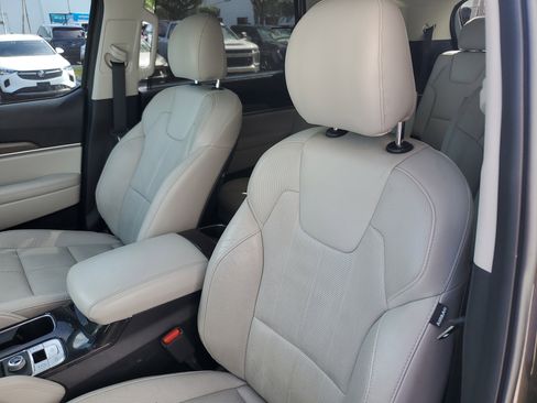 Used 2020 Kia Telluride EX w/ EX Premium Package image 20