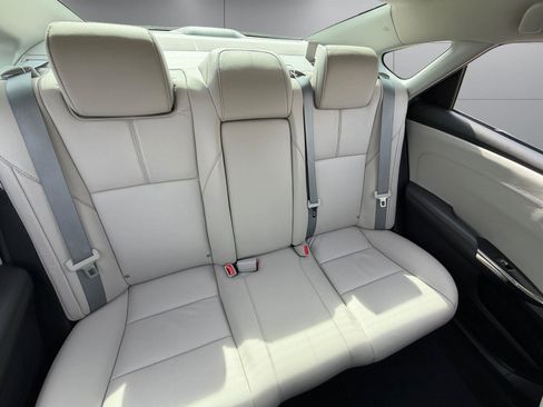 Used 2018 Toyota Avalon XLE w/ Carpet Mat Package image 18