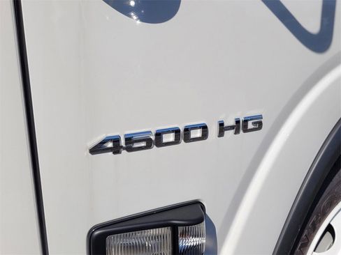 New 2025 Chevrolet Low Cab Forward image 11