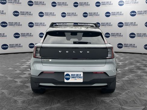 New 2026 Volvo EX30 Cross Country Ultra image 4