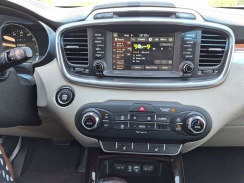 Used 2017 Kia Sorento EX AWD/4WD image 22