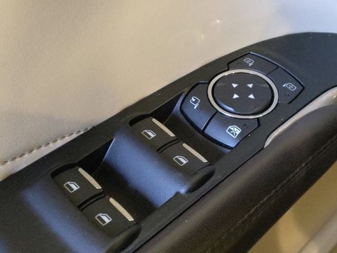 Used 2019 Lincoln MKC Reserve w/ MKC Technology Package image 27