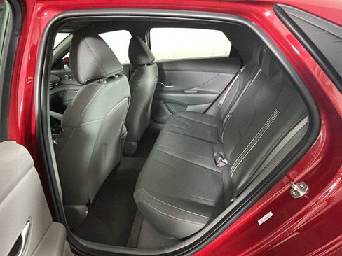 Used 2023 Hyundai Elantra SEL w/ Convenience Package FWD image 31