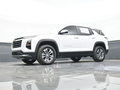 New 2026 Chevrolet Equinox LT w/ Safety and Technology Package FWD image 61