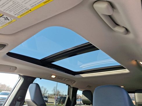 Used 2022 INFINITI QX60 Luxe w/ Performance Audio Package image 15