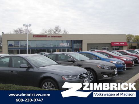 Used 2019 Volkswagen Tiguan SEL w/ 3rd Row Seat Package image 1