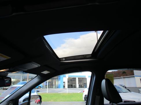 Certified 2020 Honda Ridgeline Black Edition image 11