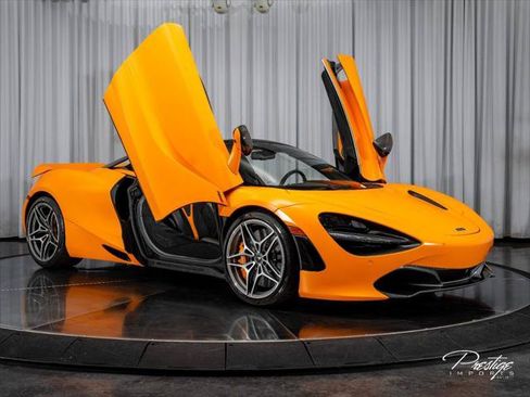 Used 2020 McLaren 720S Performance RWD image 35