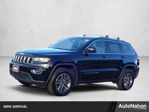 Used 2019 Jeep Grand Cherokee Laredo w/ 18" Wheel & 8.4" Radio Group image 1
