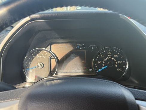 Used 2015 Ford F150 Lariat w/ Equipment Group 501A Mid image 13