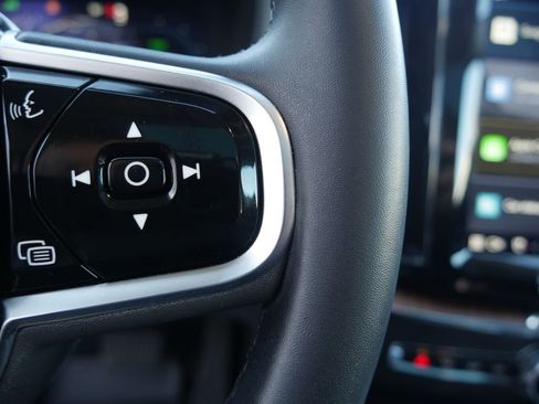 Used 2023 Volvo XC60 T8 Ultimate w/ Climate Package image 46