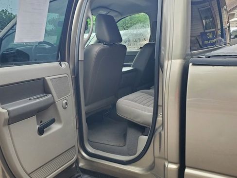 Used 2008 Dodge Ram 1500 Truck ST image 28