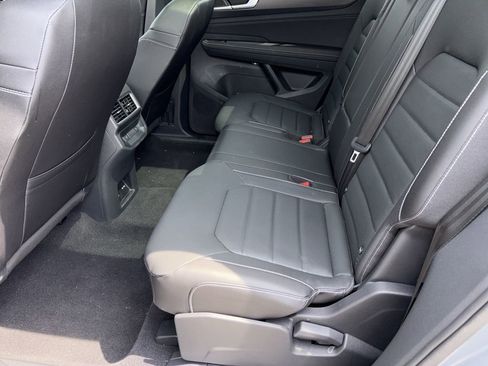 New 2025 Volkswagen Atlas Cross Sport SEL AWD/4WD image 26