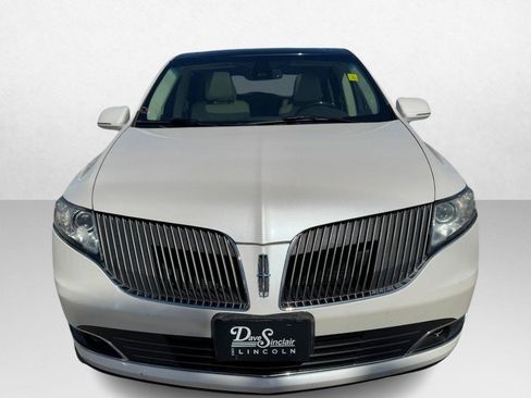 Used 2014 Lincoln MKT AWD w/ Equipment Group 201A image 2