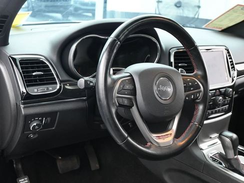 Used 2021 Jeep Grand Cherokee Trailhawk w/ Trailhawk Luxury Group AWD/4WD image 15