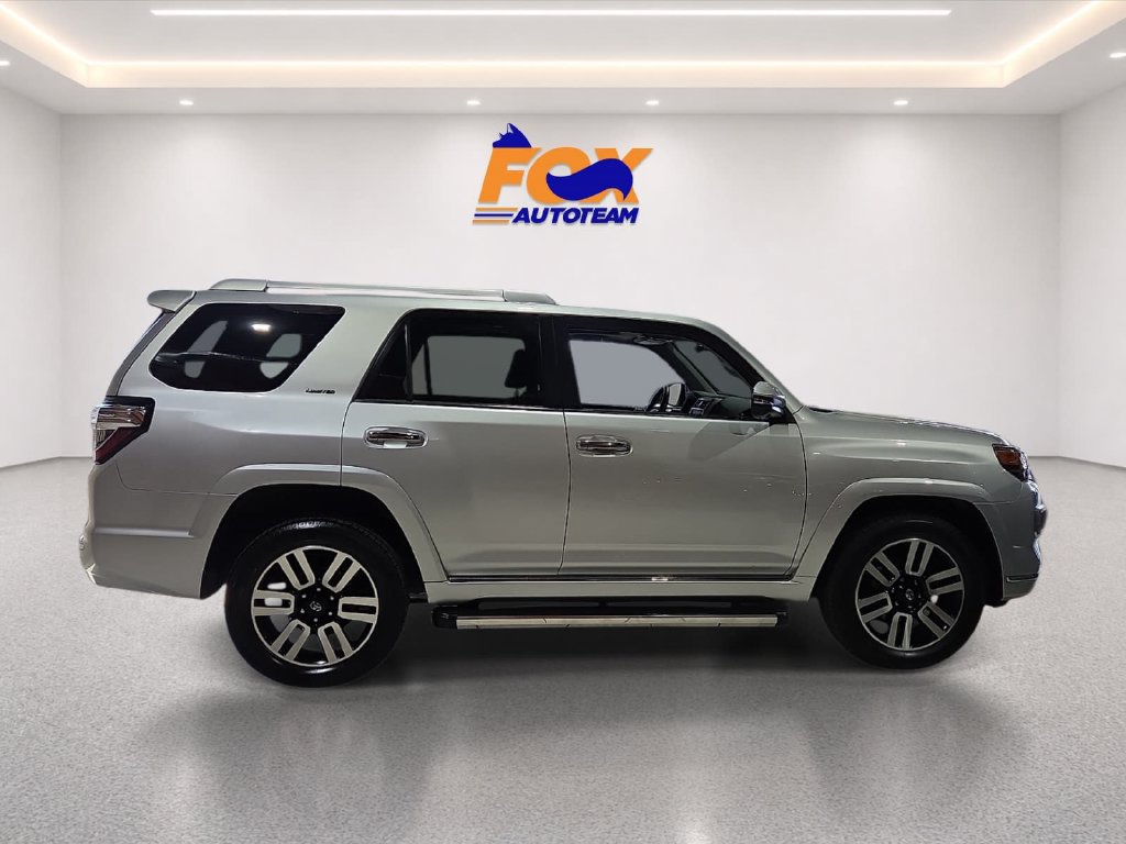 Certified 2022 Toyota 4Runner Limited AWD/4WD image 4