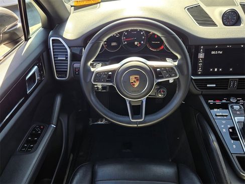 Used 2020 Porsche Cayenne Base image 12