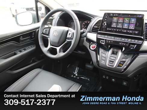 New 2026 Honda Odyssey Touring image 10
