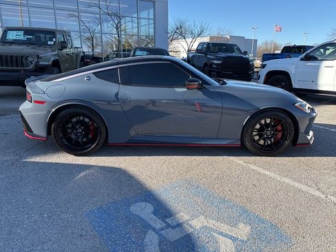 Used 2024 Nissan Z NISMO w/ Floor Mat Package image 31