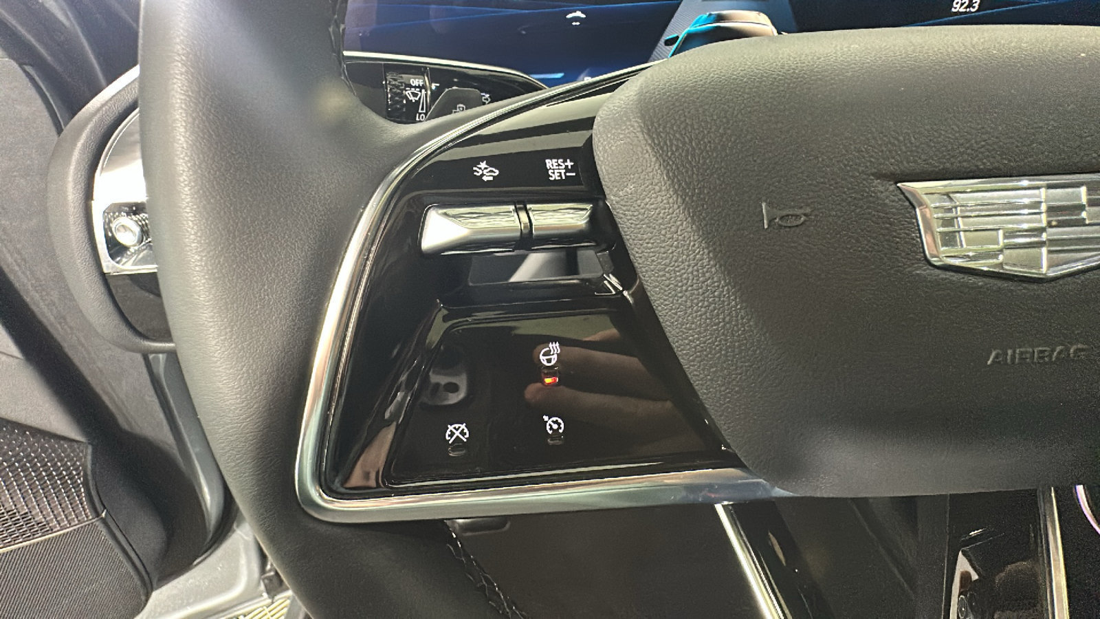 Used 2024 Cadillac Lyriq Sport AWD/4WD image 19