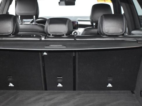 Used 2022 Mercedes-Benz GLC 300 4MATIC image 13