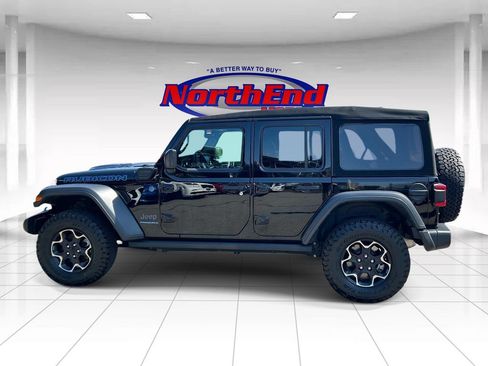Used 2023 Jeep Wrangler Unlimited Rubicon 4xe w/ Cold Weather Group AWD/4WD image 6