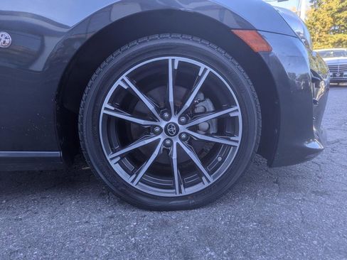 Used 2019 Toyota 86 RWD image 40