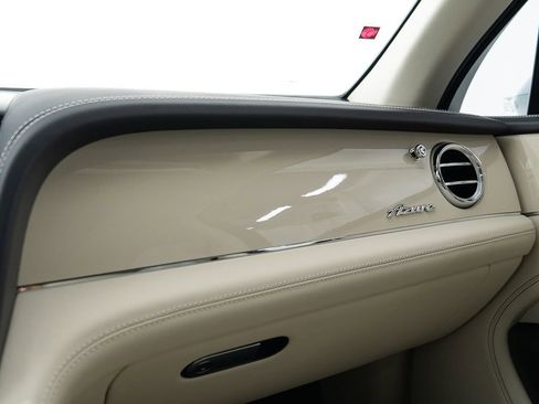 Certified 2023 Bentley Bentayga Extended Wheelbase AWD/4WD image 41