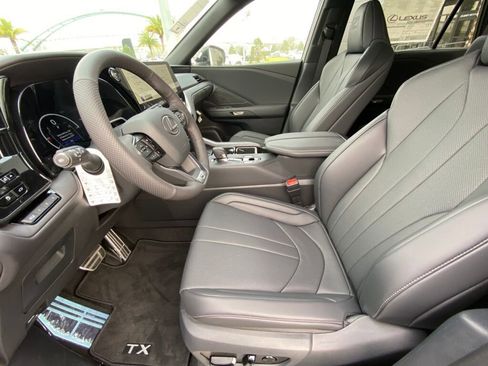 New 2026 Lexus TX 500h AWD image 9