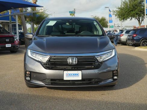 Used 2024 Honda Odyssey Elite image 2