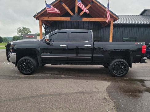 Used 2018 Chevrolet Silverado 2500 LTZ w/ Duramax Plus Package AWD/4WD image 25