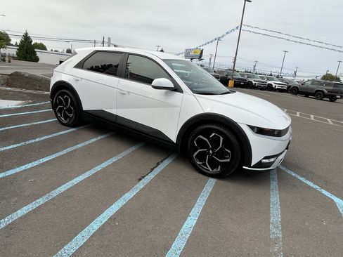 Certified 2024 Hyundai Ioniq 5 SEL RWD image 7