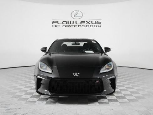 Used 2025 Toyota GR86 Premium RWD image 2