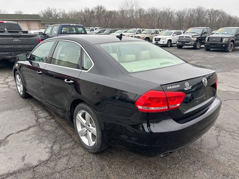 Used 2015 Volkswagen Passat 1.8T Limited Edition image 8