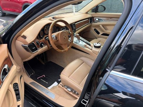 Used 2014 Porsche Panamera 4S AWD/4WD image 7