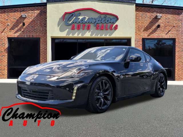 Used 2020 Nissan 370Z Coupe RWD image 9