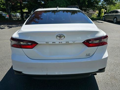 Used 2021 Toyota Camry LE w/ Carpet Mat Package (TMS) AWD/4WD image 5