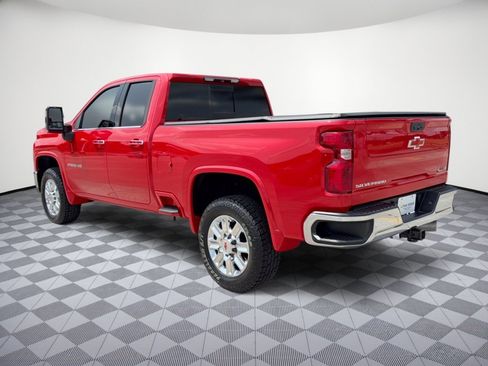 Used 2024 Chevrolet Silverado 2500 LT w/ Convenience Package RWD image 3