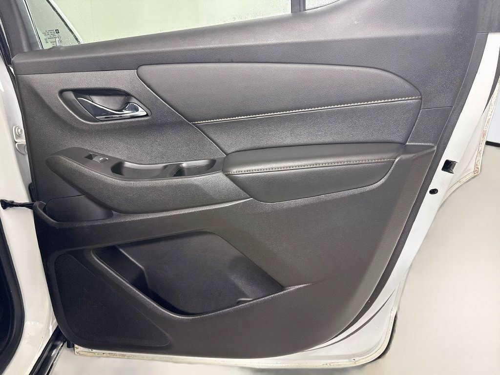 Used 2019 Chevrolet Traverse LT FWD image 27