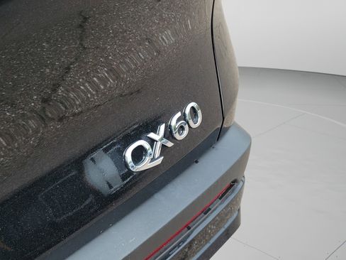 Certified 2025 INFINITI QX60 Luxe FWD image 28