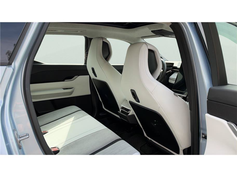 Used 2023 Fisker Ocean Extreme AWD/4WD image 21
