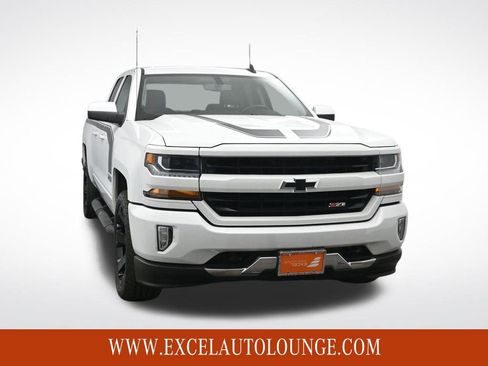 Used 2018 Chevrolet Silverado 1500 LT w/ Rally 2 Edition image 9